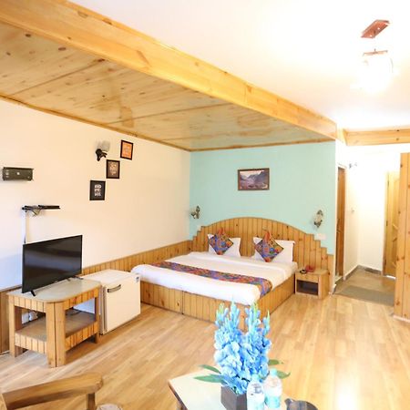 Hotel Surbhi Vashist Esterno foto