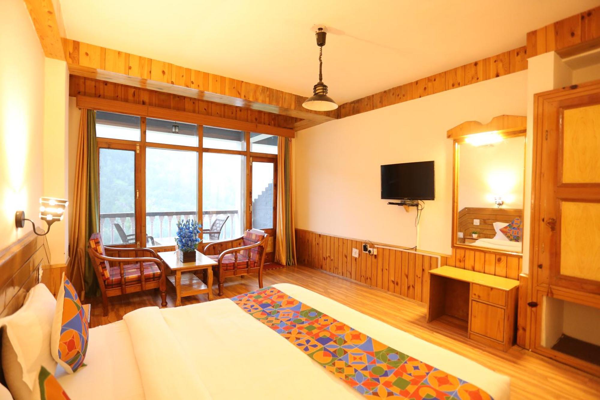 Hotel Surbhi Vashist Esterno foto